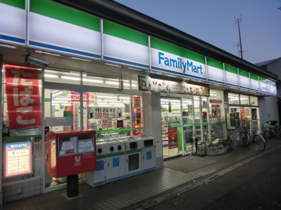 ファミリーマート 中央小学校前店の画像