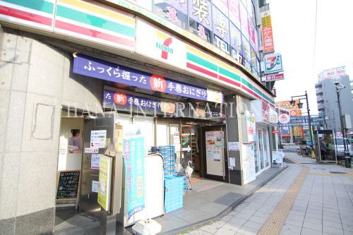 セブンイレブン 浦安駅南口店の画像