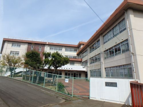 川崎市立長尾小学校の画像