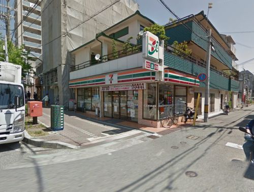 セブン−イレブン 神戸新在家駅前店の画像