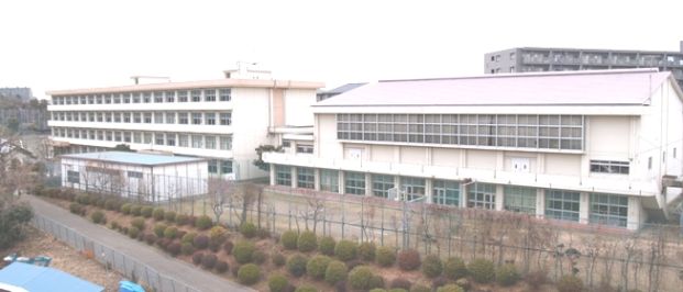  綾瀬市立北の台中学校の画像