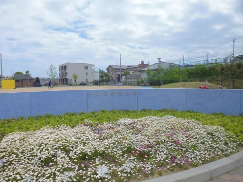 大久保駅東公園の画像