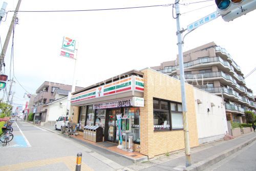 セブンイレブン 浦安富士見４丁目店の画像