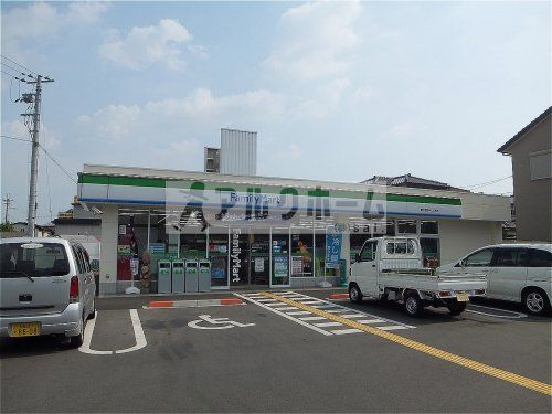 ファミリーマート　野中５丁目店の画像