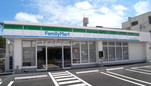 ファミリーマート 練馬駅西口の画像