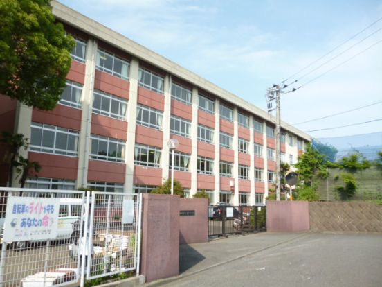 【藤沢市】高倉中学校の画像
