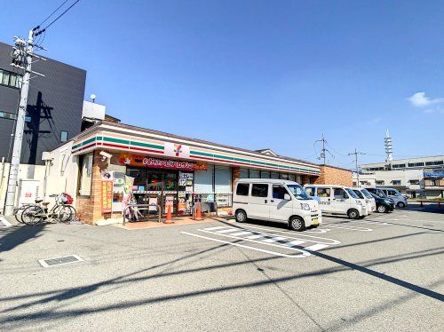 セブン-イレブン 寝屋川昭栄町店の画像