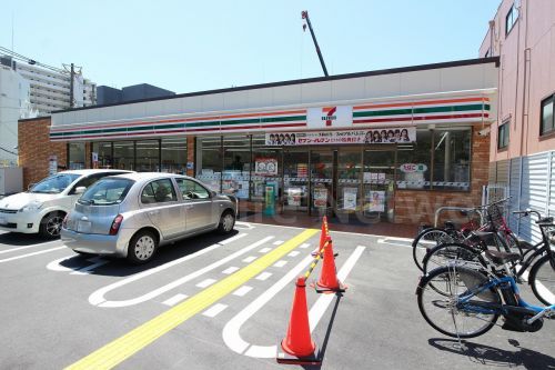 セブンイレブン吹田豊二店の画像