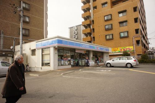 ローソン 長原駅西店の画像