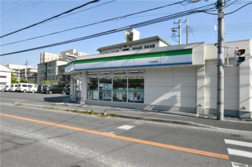 ファミリーマート 伊丹車塚店の画像