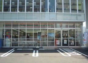 セブン-イレブン 泉岳寺駅前店の画像