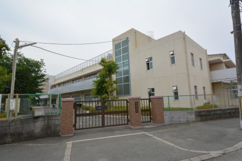 豊中市立第五中学校の画像