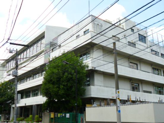 文京区立金富小学校の画像