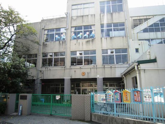 文京区立指ヶ谷小学校の画像