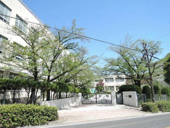 名古屋市立西山小学校の画像