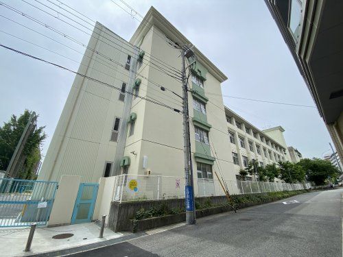 稗田小学校の画像