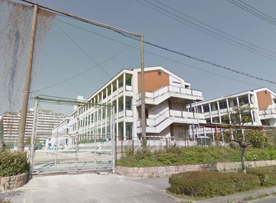 神戸市立向洋中学校の画像