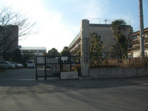 小室小学校の画像