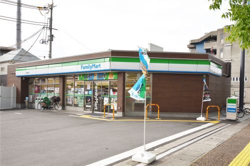 ファミリーマート 宝塚高司店の画像