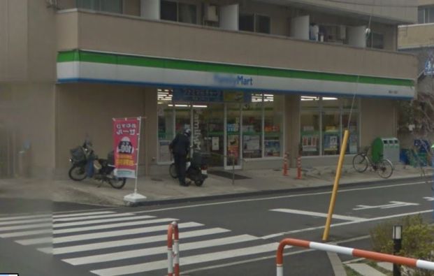 ファミリーマート・新田一丁目店の画像