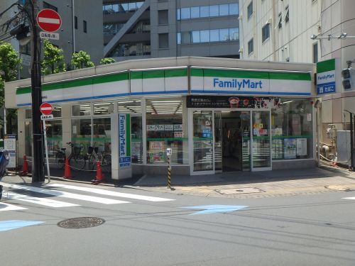 ファミリーマート蒲田駅東店の画像