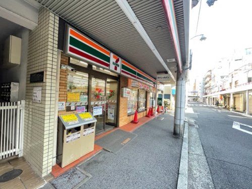 セブン−イレブン神戸琴ノ緒町店の画像