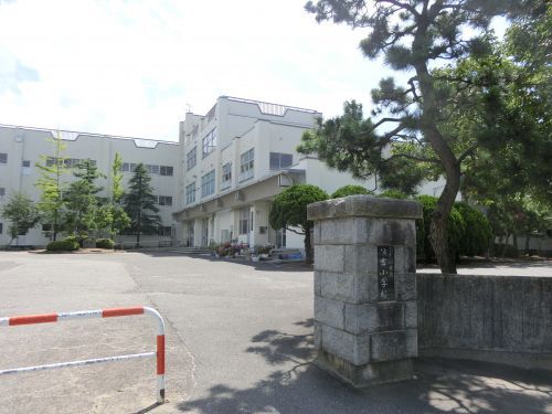 新発田市立住吉小学校の画像