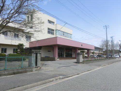 新発田市立藤塚小学校の画像