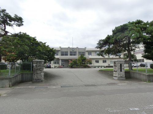 新発田市立第一中学校の画像