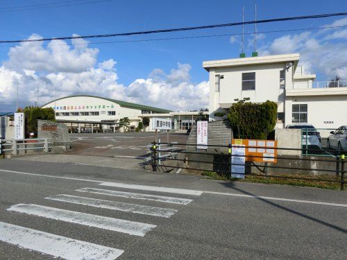 新発田市立豊浦中学校の画像