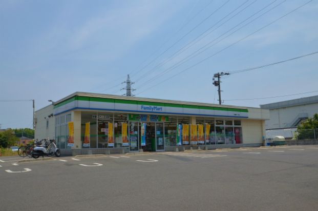 ファミリーマート八幡藤原一丁目店の画像