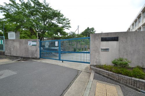 神戸市立箕谷小学校の画像