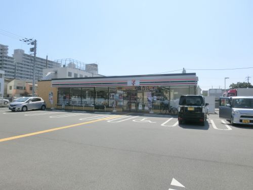 セブン-イレブン 高知稲荷町店の画像