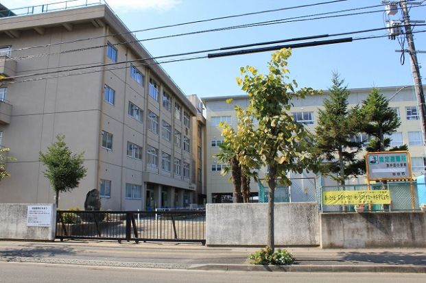 仙台市立西中田小学校の画像