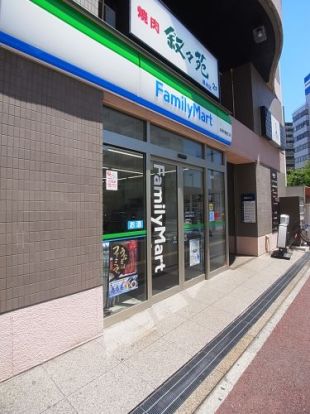 ファミリーマート本厚木駅南口店の画像