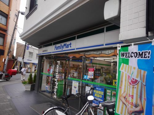 ファミリーマート鎌倉駅西口店の画像