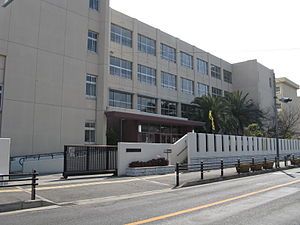 堺市立長尾中学校の画像