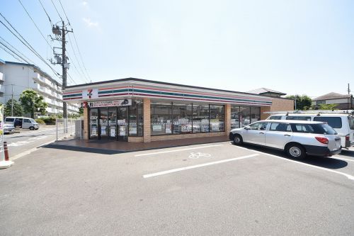 セブン-イレブン 足立青井１丁目店の画像