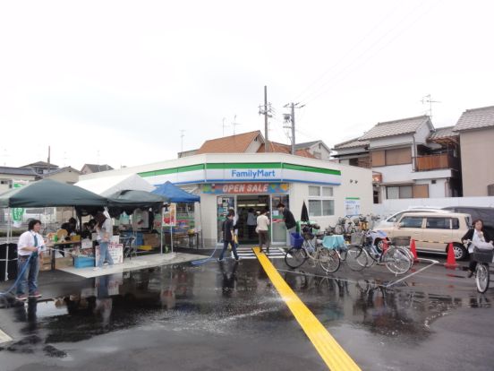 ファミリーマートＭＹＳ八尾中田店の画像