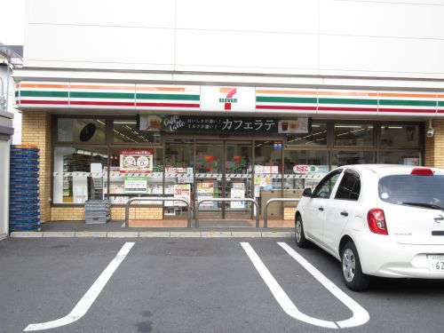 セブンイレブン　北区田端駅東店の画像