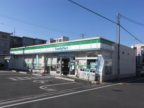 ファミリーマート東大阪三島店の画像