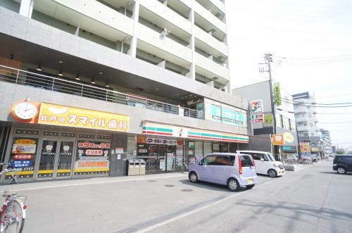 セブン-イレブン北戸田駅西口店の画像