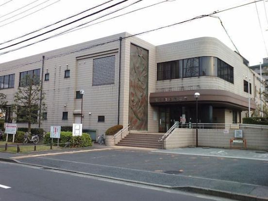 横浜市泉図書館の画像