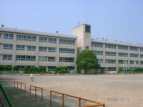 狭山市立笹井小学校の画像