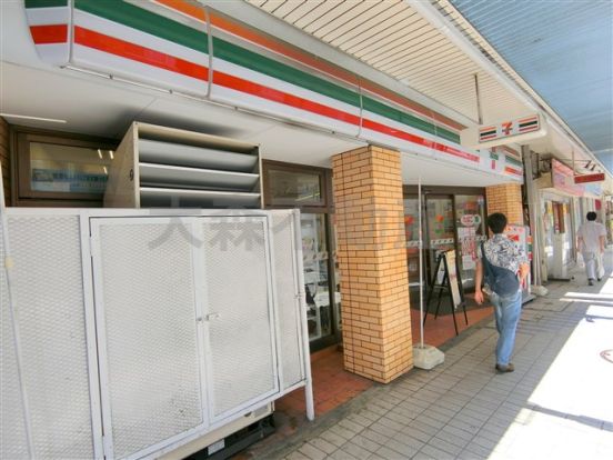 セブン-イレブン大井町銀座通り店の画像