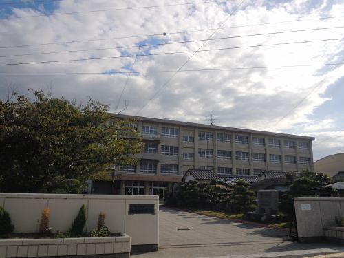 三津浜中学校の画像