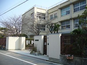 南百済小学校の画像