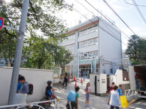 東根小学校の画像