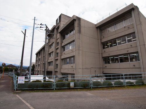 渋川市立古巻小学校の画像