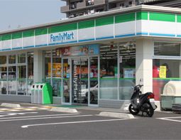 ファミリーマート三郷早稲田七丁目店の画像